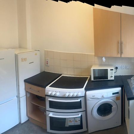 One Bedroom Apartment In Tower Bridge Road Лондон Экстерьер фото