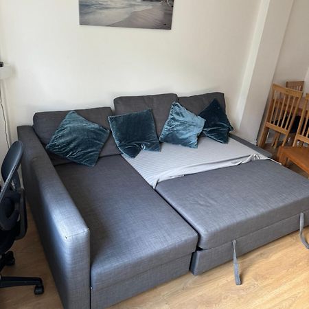 One Bedroom Apartment In Tower Bridge Road Лондон Экстерьер фото